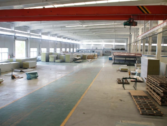 硅巖板生產車間